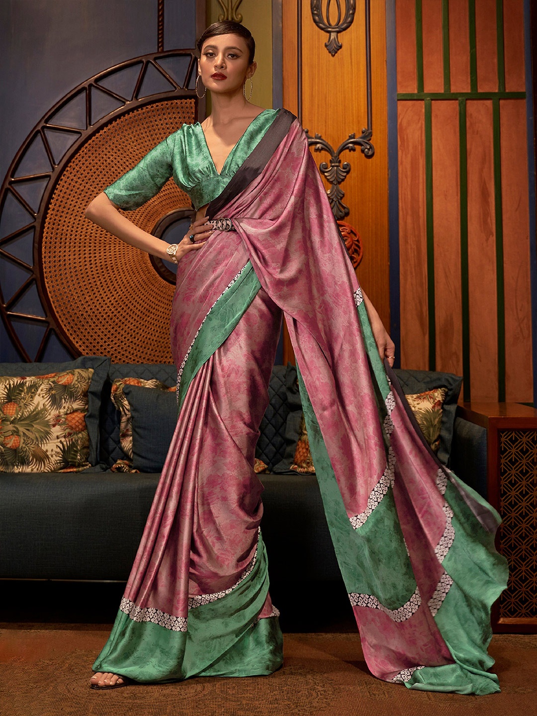 

Anouk Rustic Floral Printed Saree, Mauve
