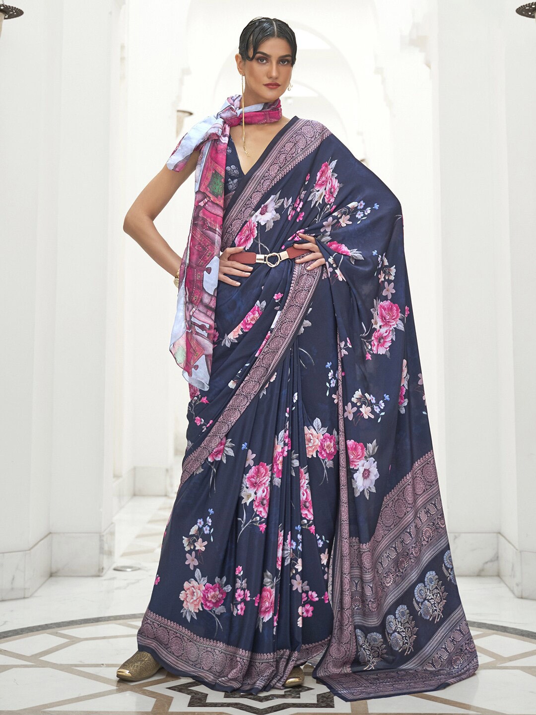 

Anouk Floral Pure Crepe Banarasi Saree, Navy blue