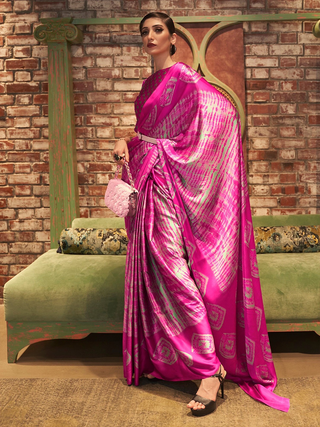 

Anouk Rustic Ethnic Motif Printed Pure Crepe Saree, Pink