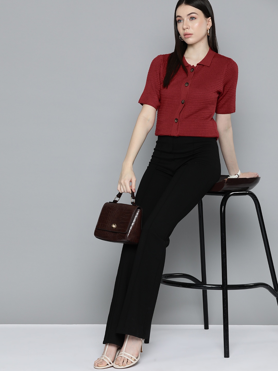 

Chemistry Self-Design Spread Collar T-shirt, Maroon
