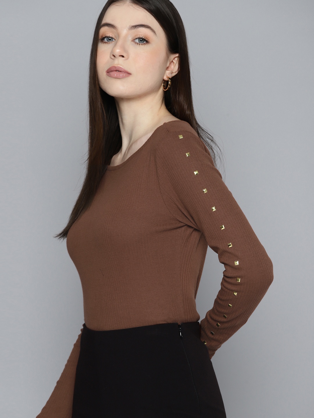 

Chemistry Ribbed Studded Detail Fitted Top, Brown