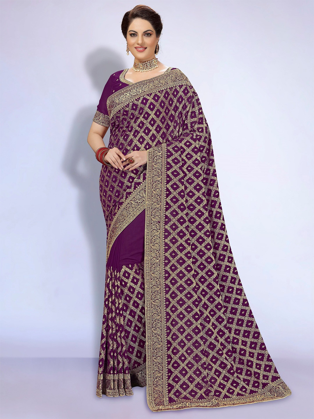 

Trendmalls Floral Embroidered Saree, Purple