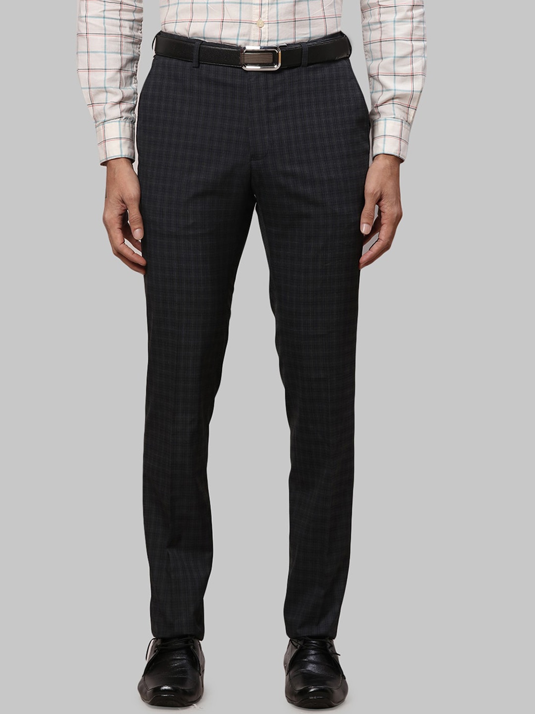 

Raymond Men Checked Slim Fit Trousers, Black