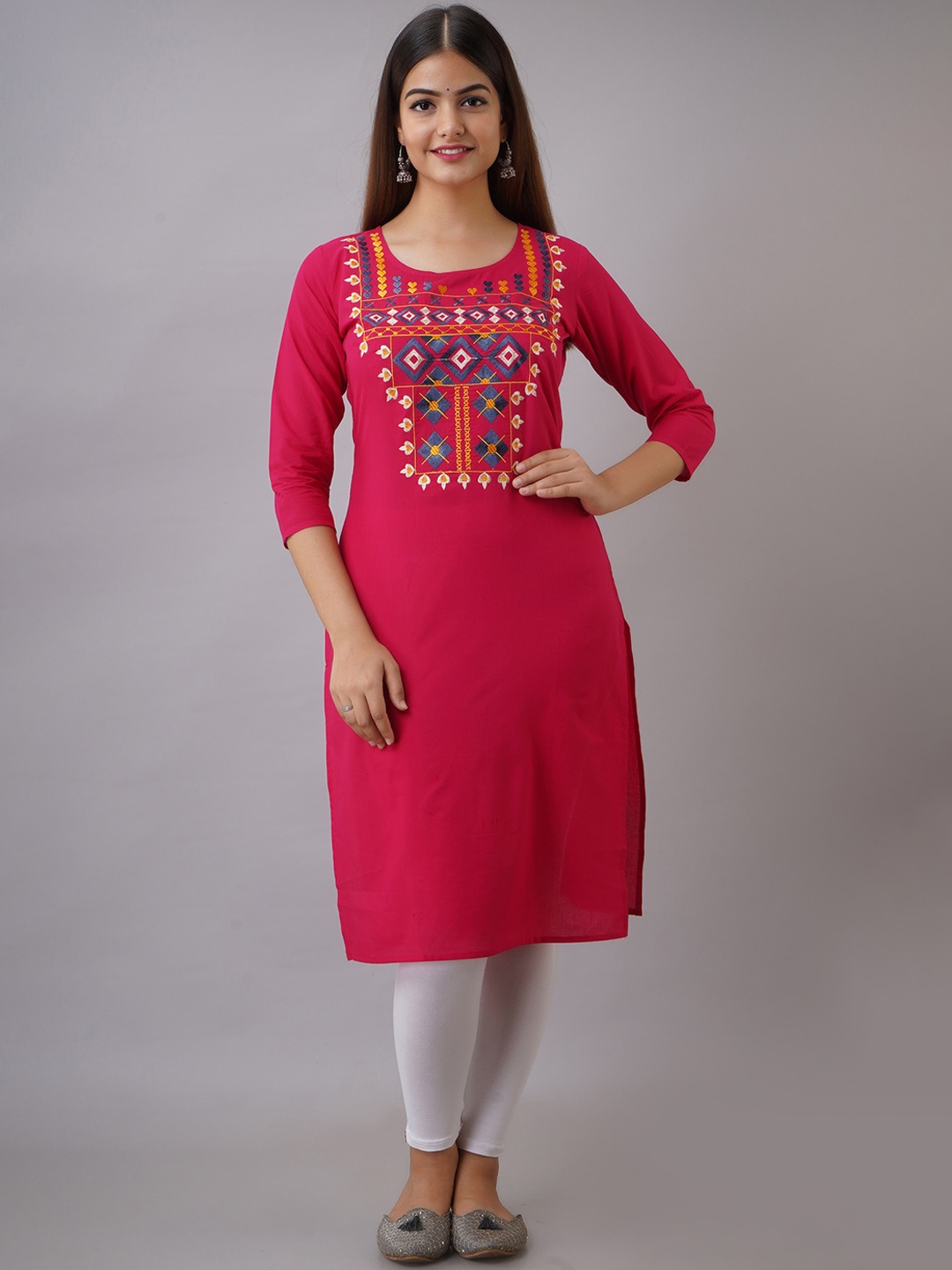

Ksharaa Women Thread Work Cotton Kurta, Fuchsia