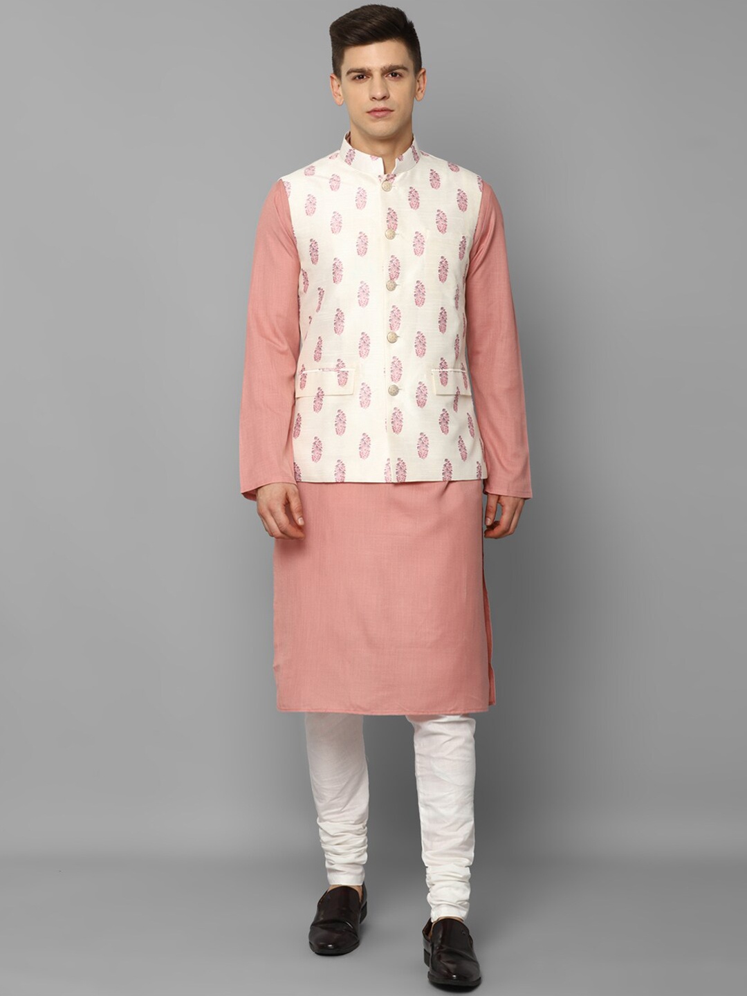 

Louis Philippe Men Regular Kurta with Churidar & Waistcoat, Peach