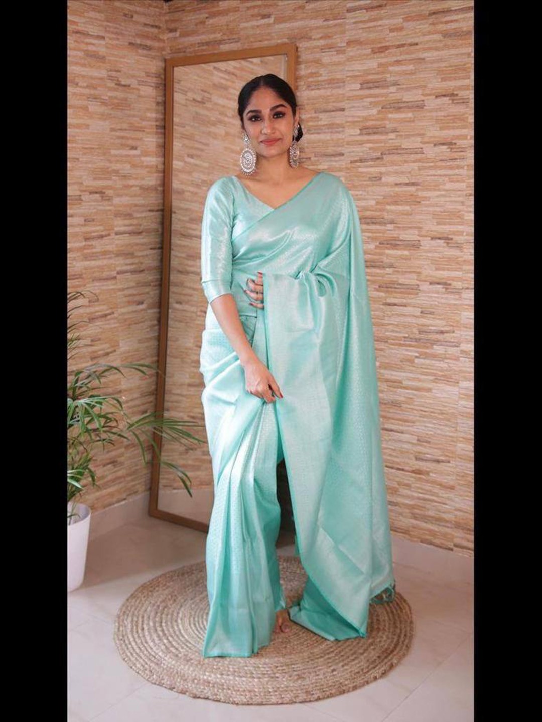 

ZIKARAA Woven Design Zari Pure Silk Banarasi Saree, Sea green