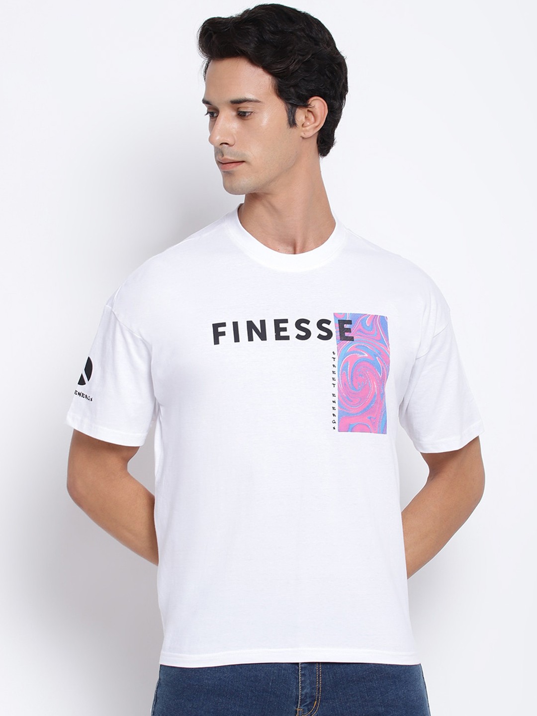 

Belliskey Men Typography Printed Loose T-shirt, White