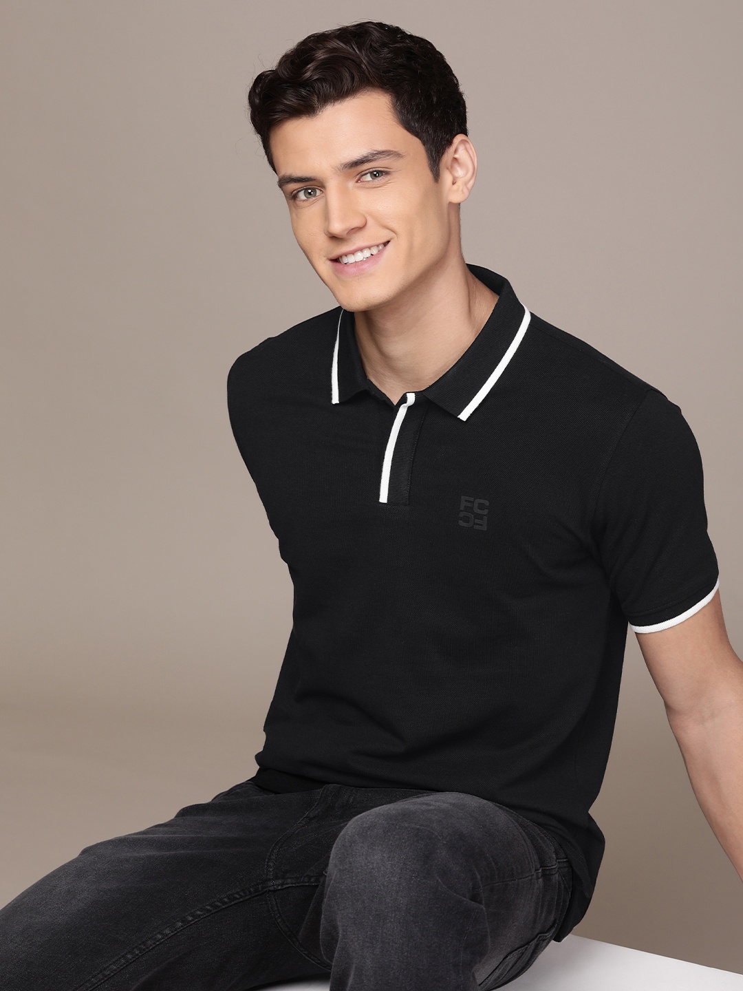 

French Connection Men Solid Polo Collar Pure Cotton T-shirt, Black