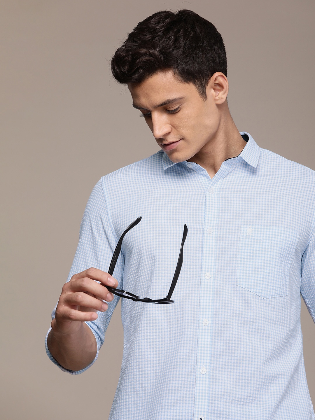 

French Connection Men Pure Cotton Seersucker Micro Checks Casual Shirt, White