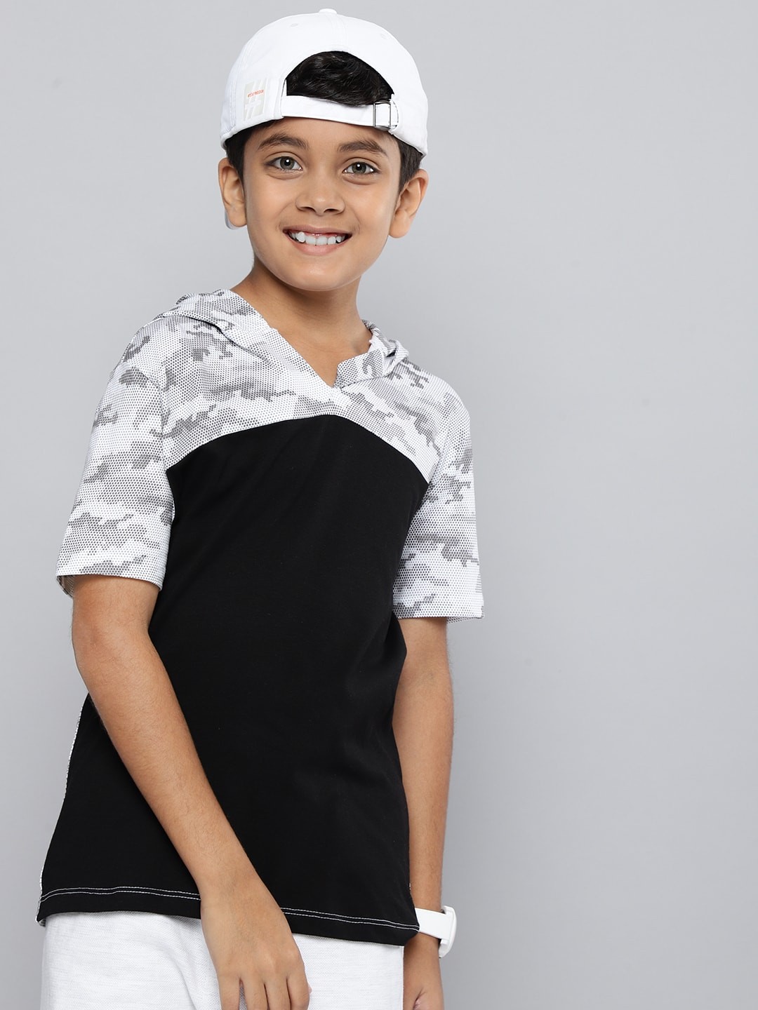 

HERE&NOW Boys Printed Pure Cotton Hooded T-shirt, Black