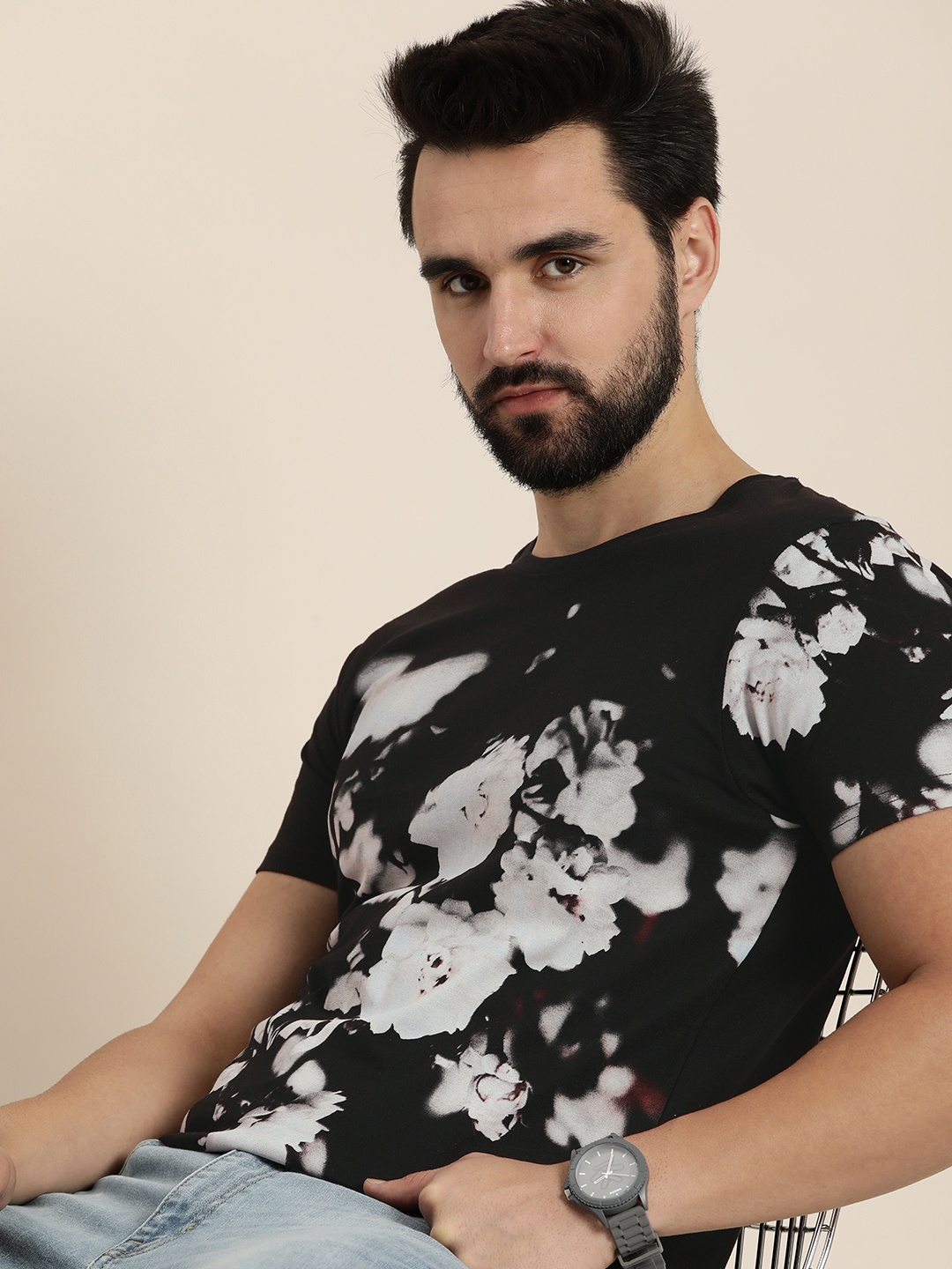 

Moda Rapido Men Black Floral Printed Pure Cotton T-shirt