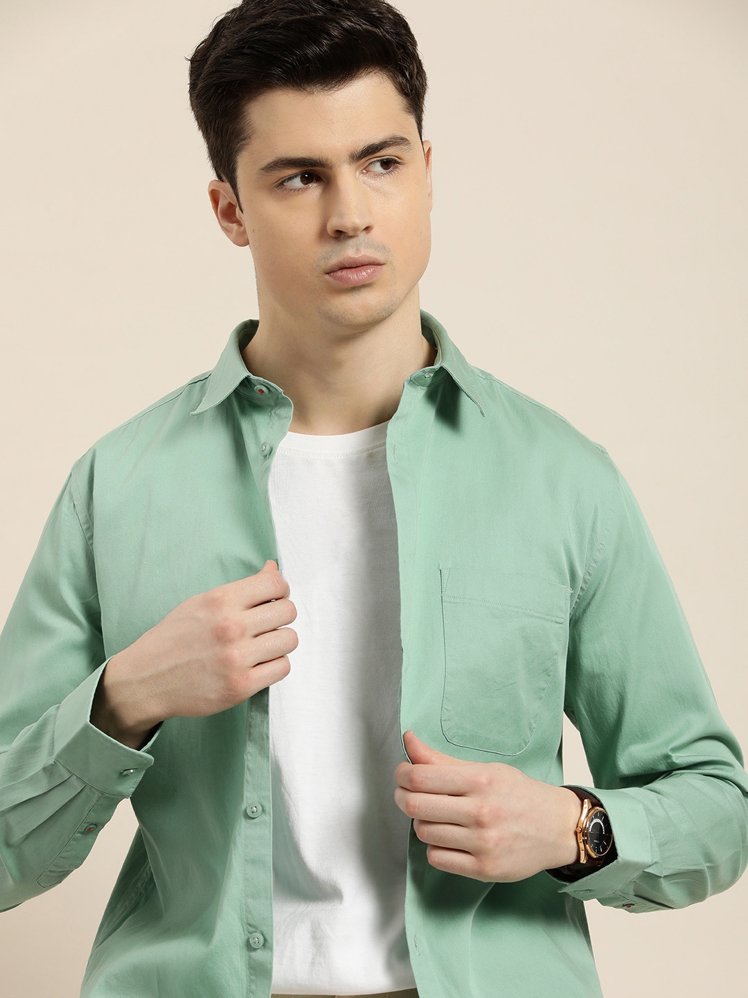 

INVICTUS Men Pure Cotton Sport Slim Fit Solid Spread Collar Casual Shirt, Green