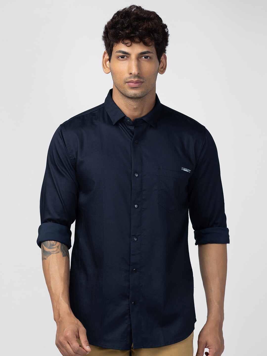 

SPYKAR Men Slim Fit Casual Cotton Shirt, Navy blue