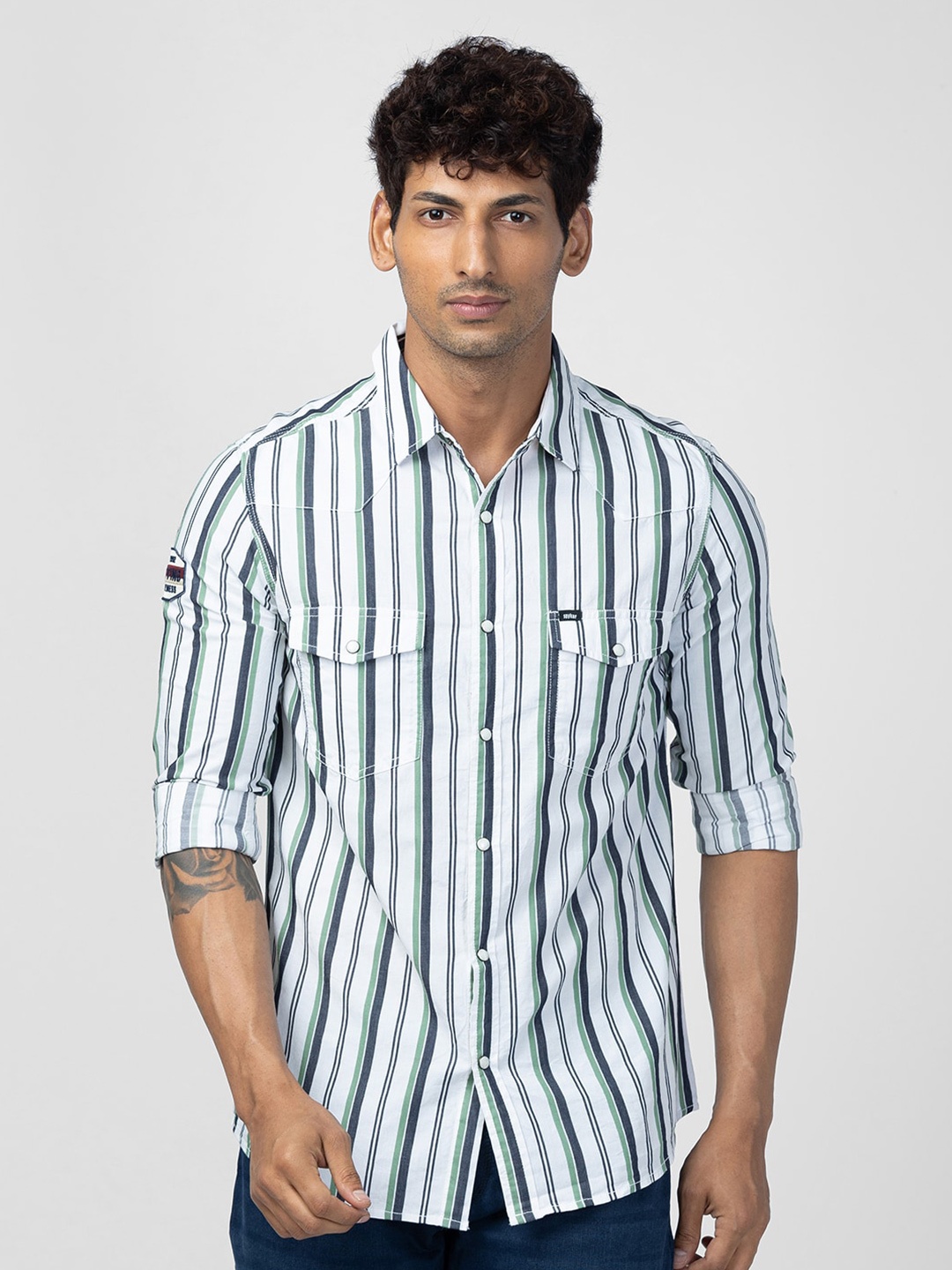 

SPYKAR Men Slim Fit Striped Cotton Casual Shirt, Green