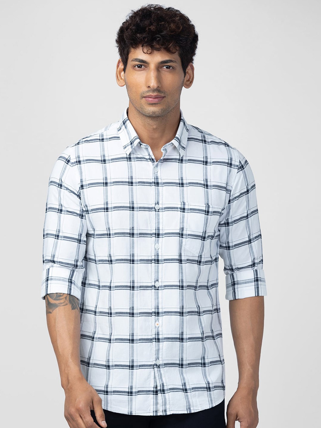 

SPYKAR Men Slim Fit Windowpane Checked Casual Cotton Shirt, White