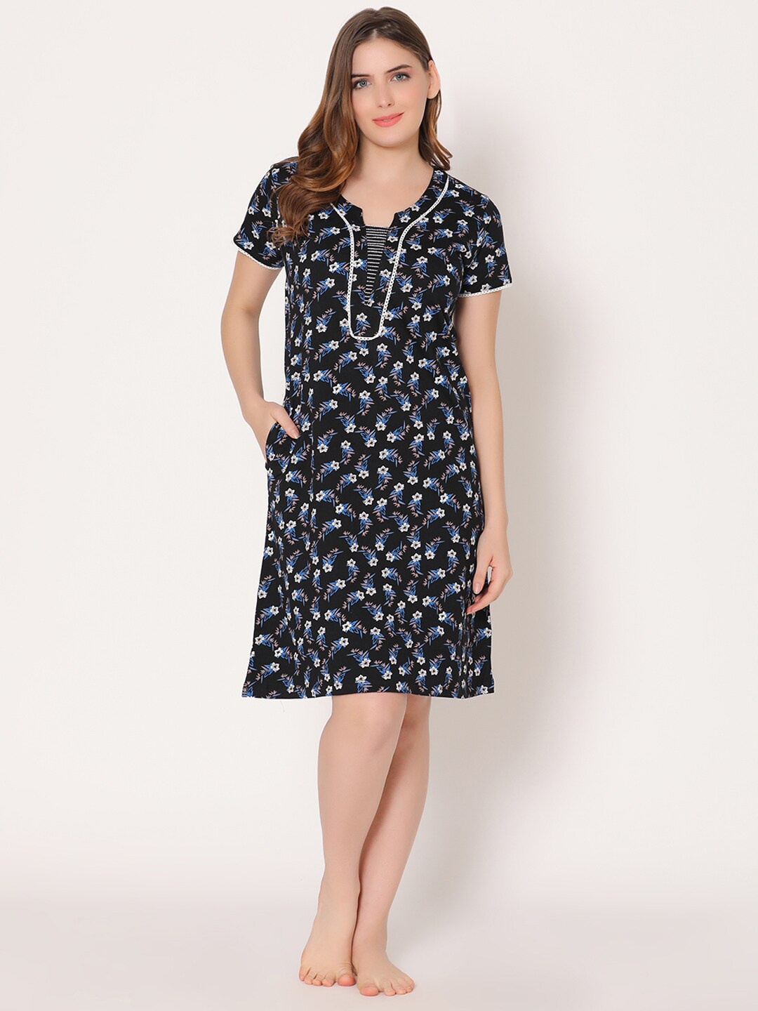 

Bodycare Women Printed Nightdress, Navy blue