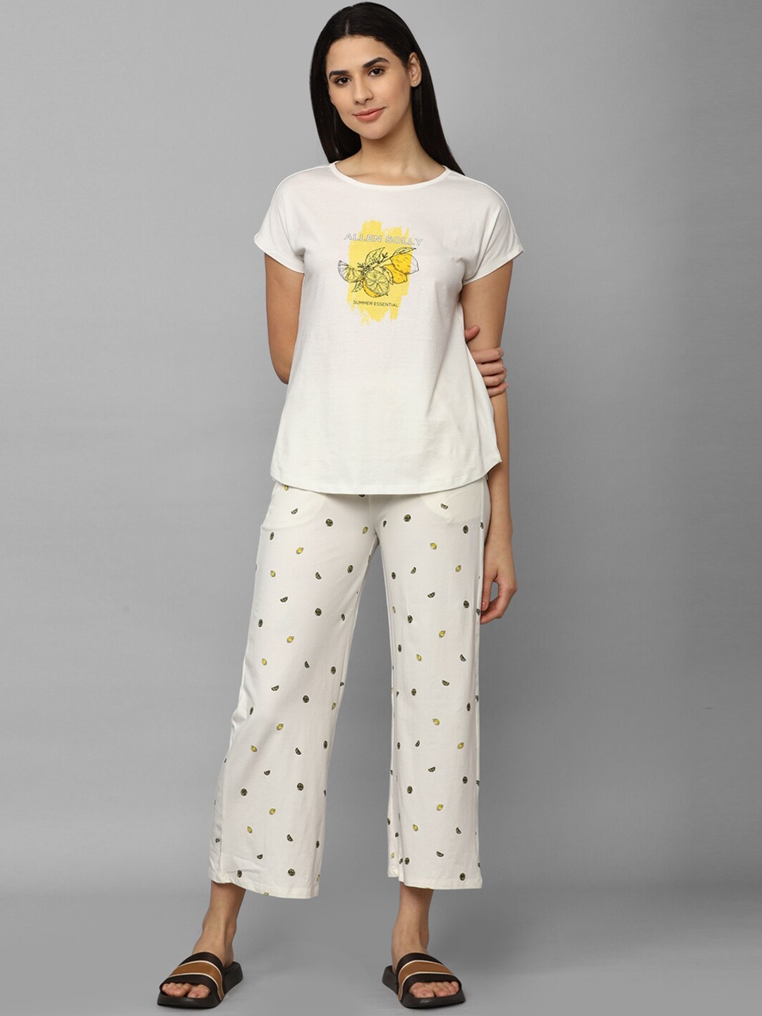 

Allen Solly Woman Printed Pure Cotton Night suit, Cream