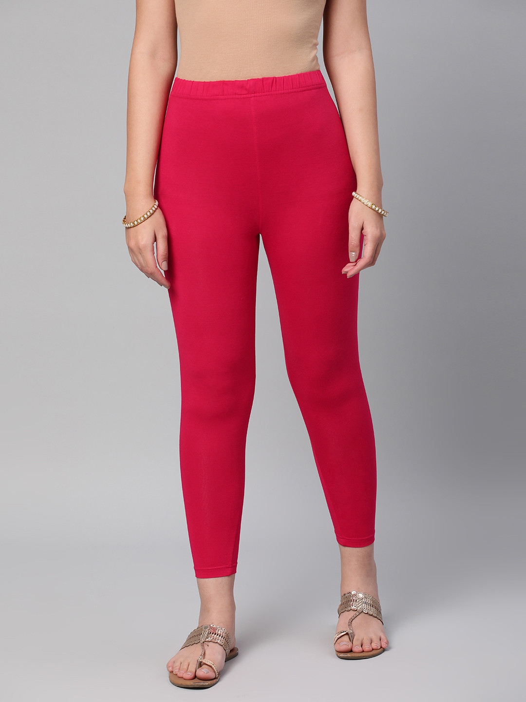 

Huetrap Women Solid Ankle Length Leggings, Red