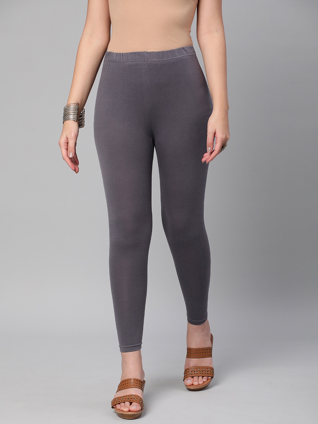 

Huetrap Women Solid Ankle Length Leggings, Charcoal
