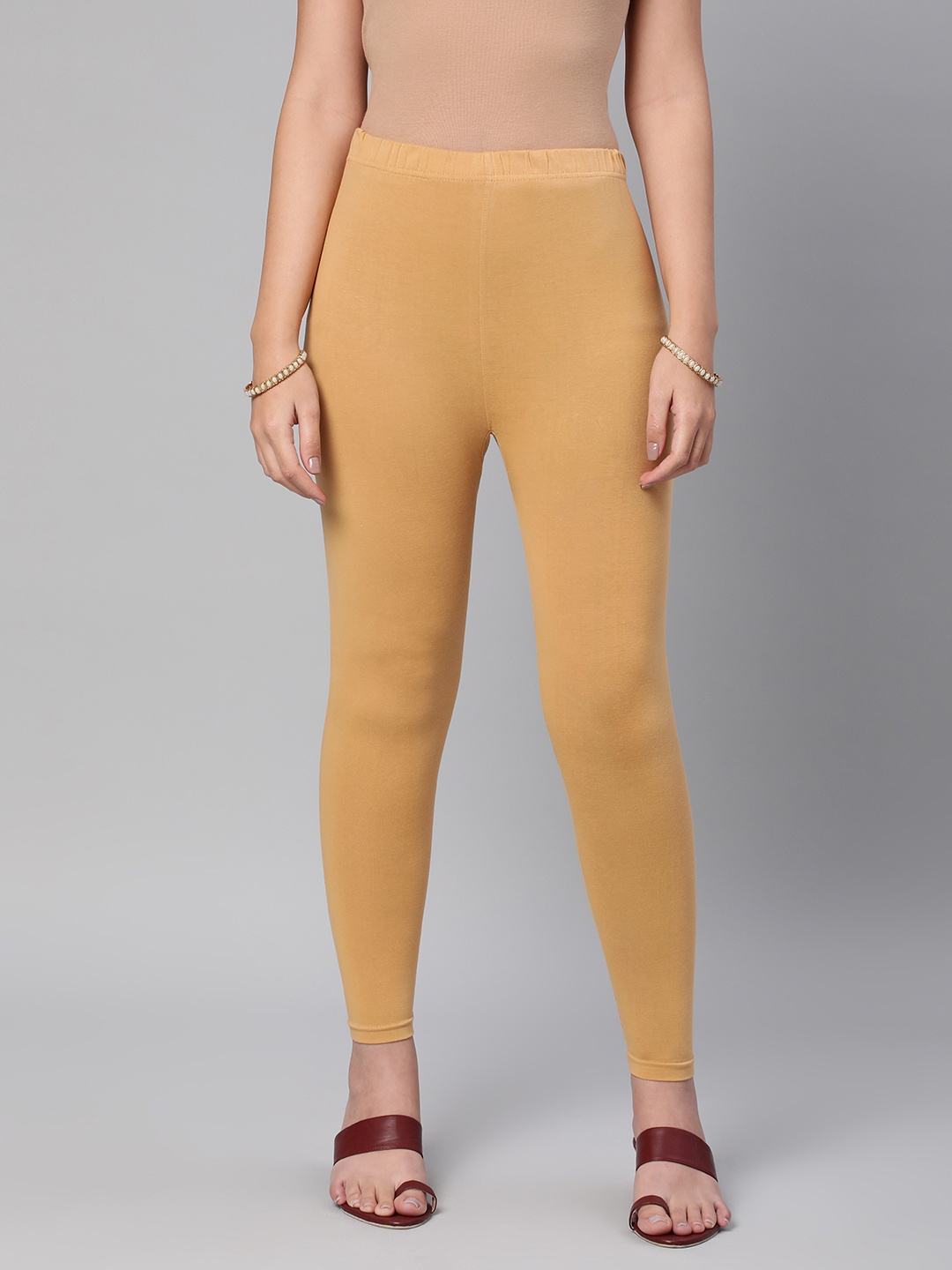 

Huetrap Women Solid Ankle Length Leggings, Beige