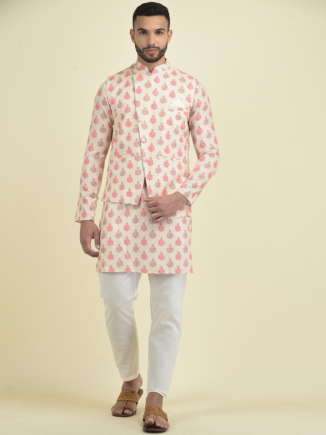 

DEYANN Men Ethnic Motifs Printed Kurta with Pyjamas, Cream