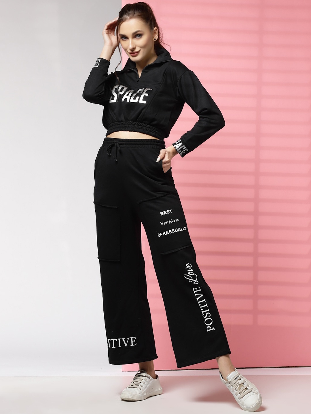 

KASSUALLY Women Printed Tracksuits, Black