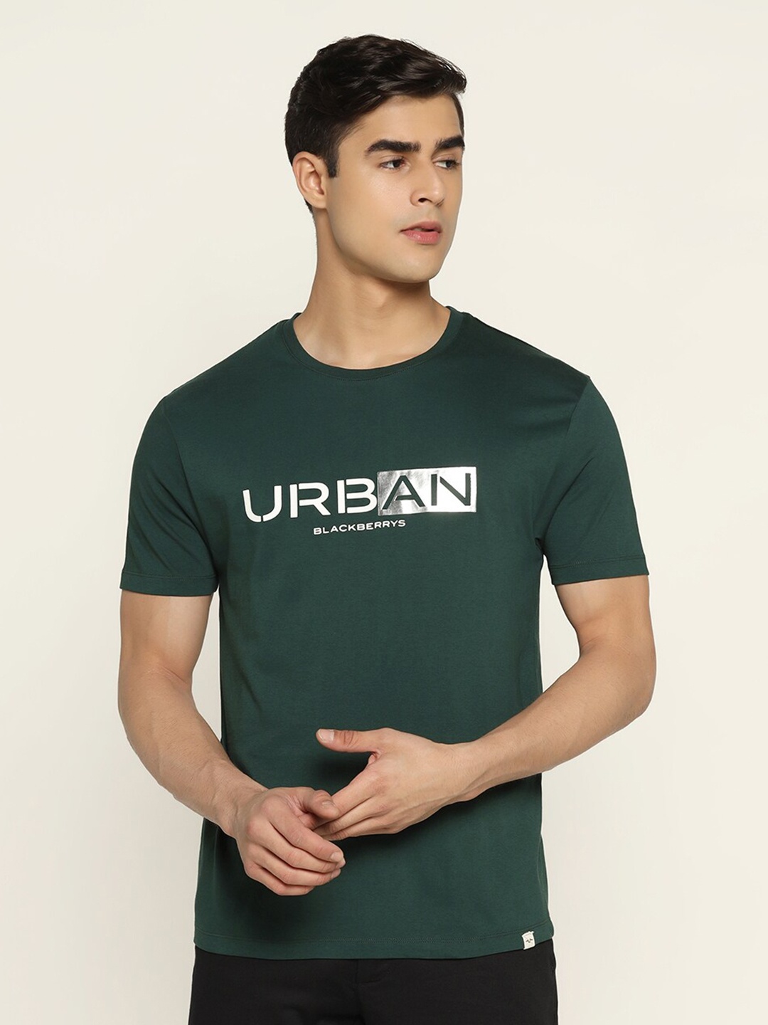 

Blackberrys Men Typography Printed Slim Fit Cotton T-shirt, Green