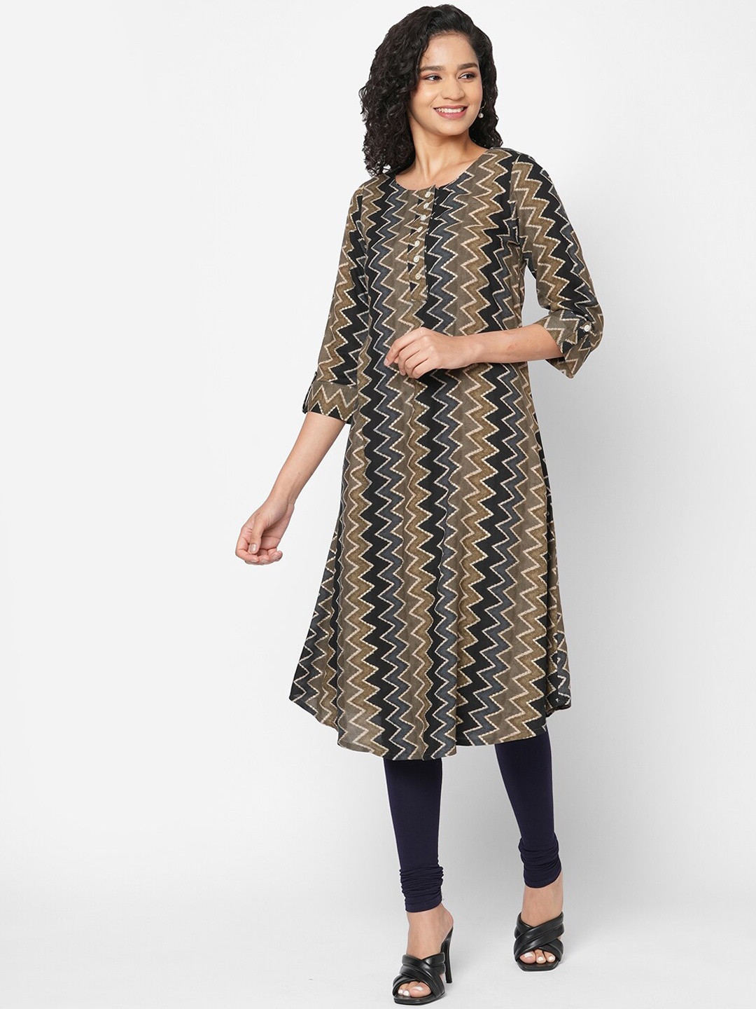 

Fusion Beats Women Chevron Printed Kurta, Multi