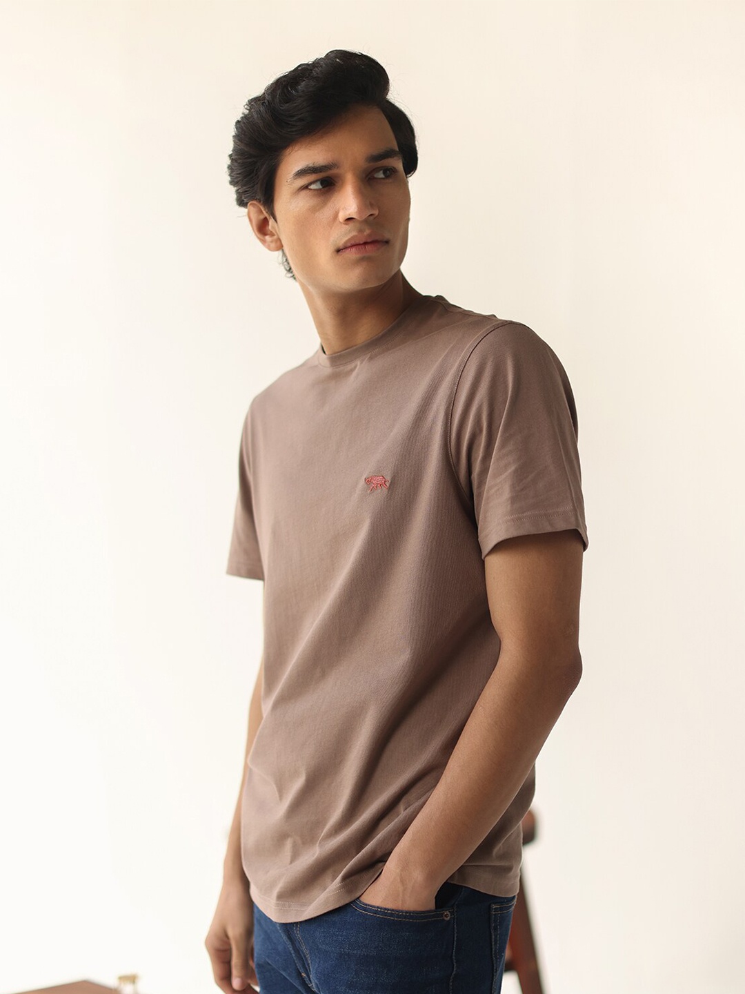 

Andamen Men Round Neck Cotton T-shirt, Khaki