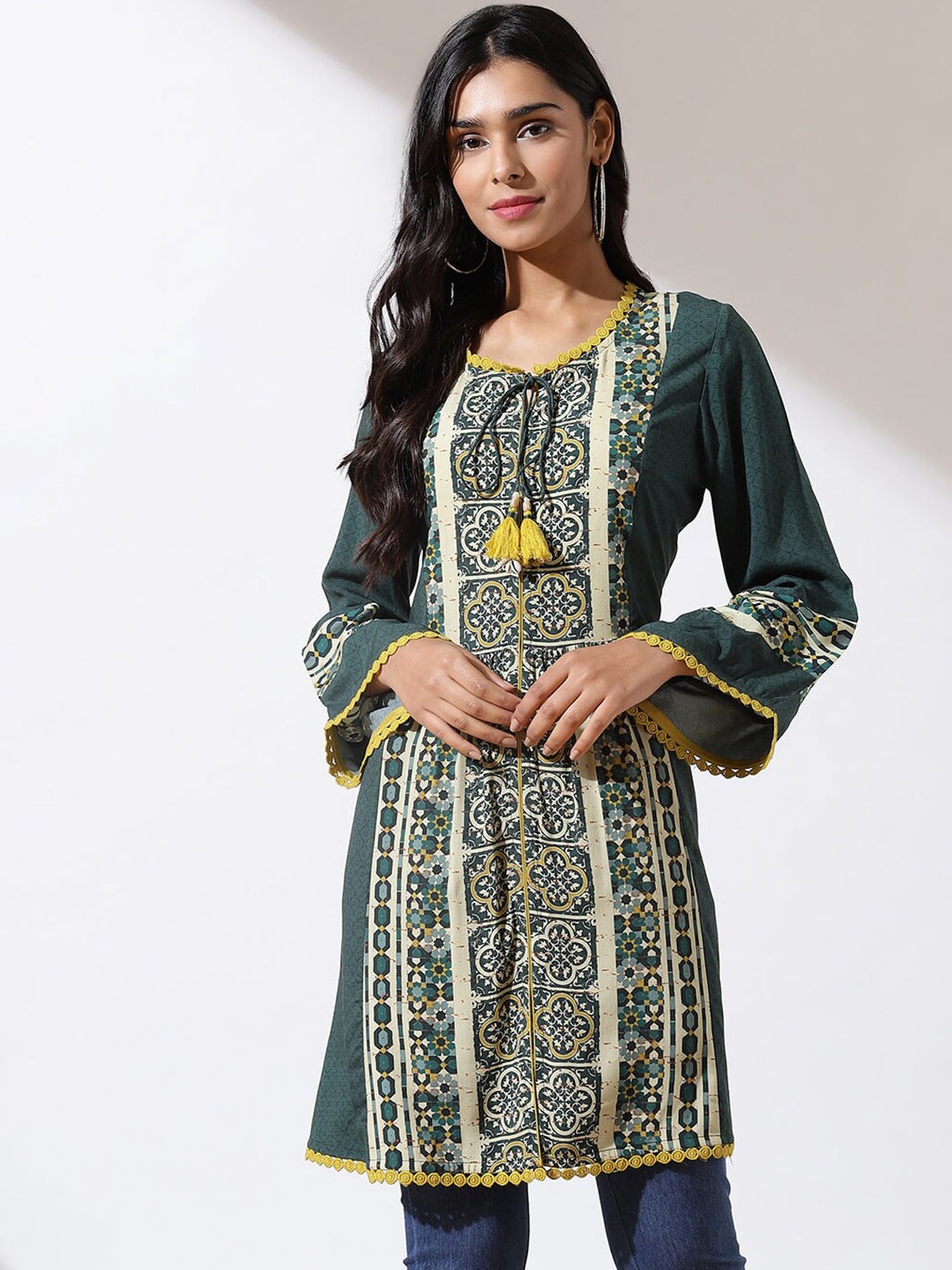 

Lakshita Grey & Yellow Viscose Rayon Printed Tunic