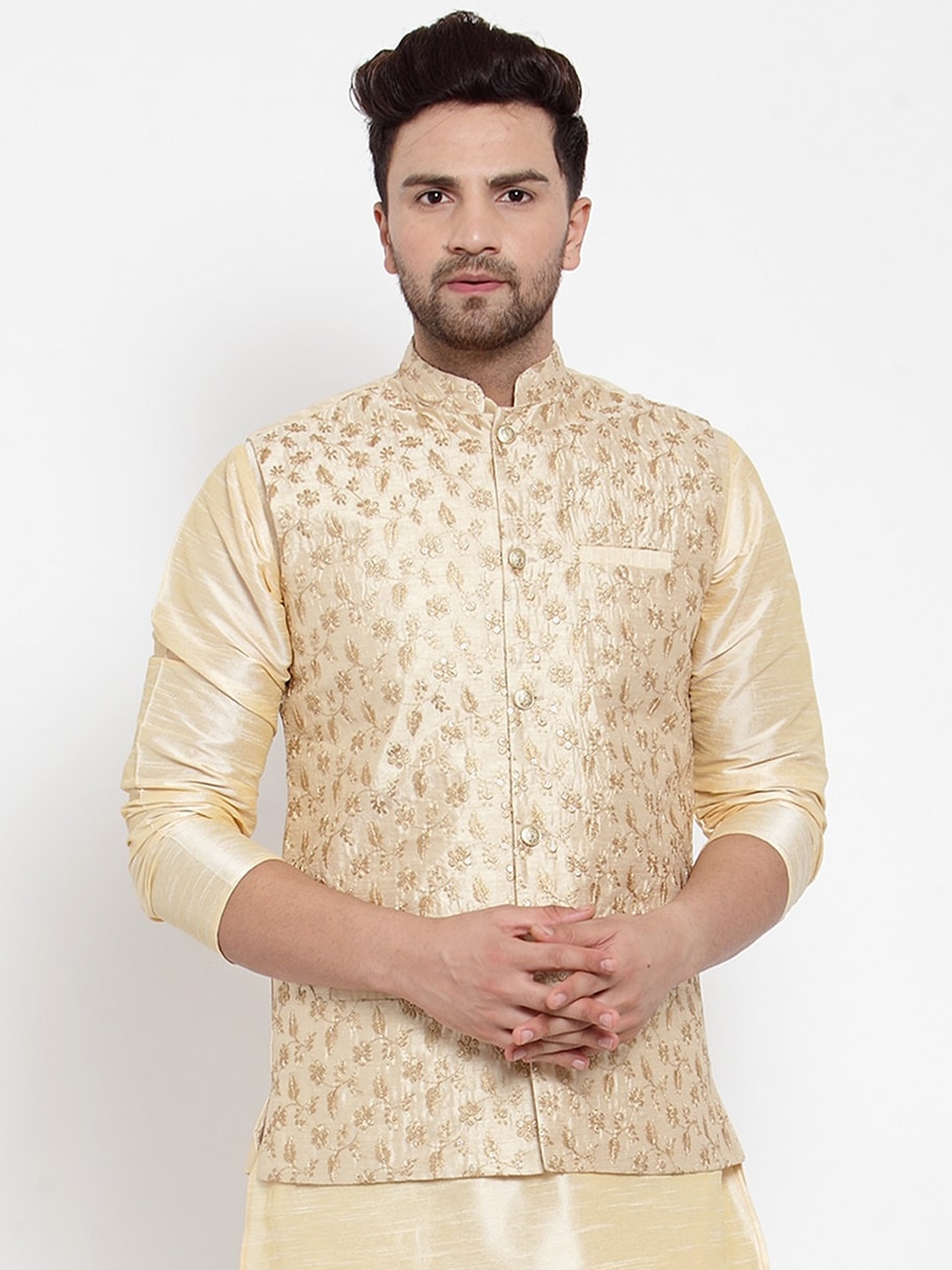 

KRAFT INDIA Men Embroidered Nehru Jacket, Gold