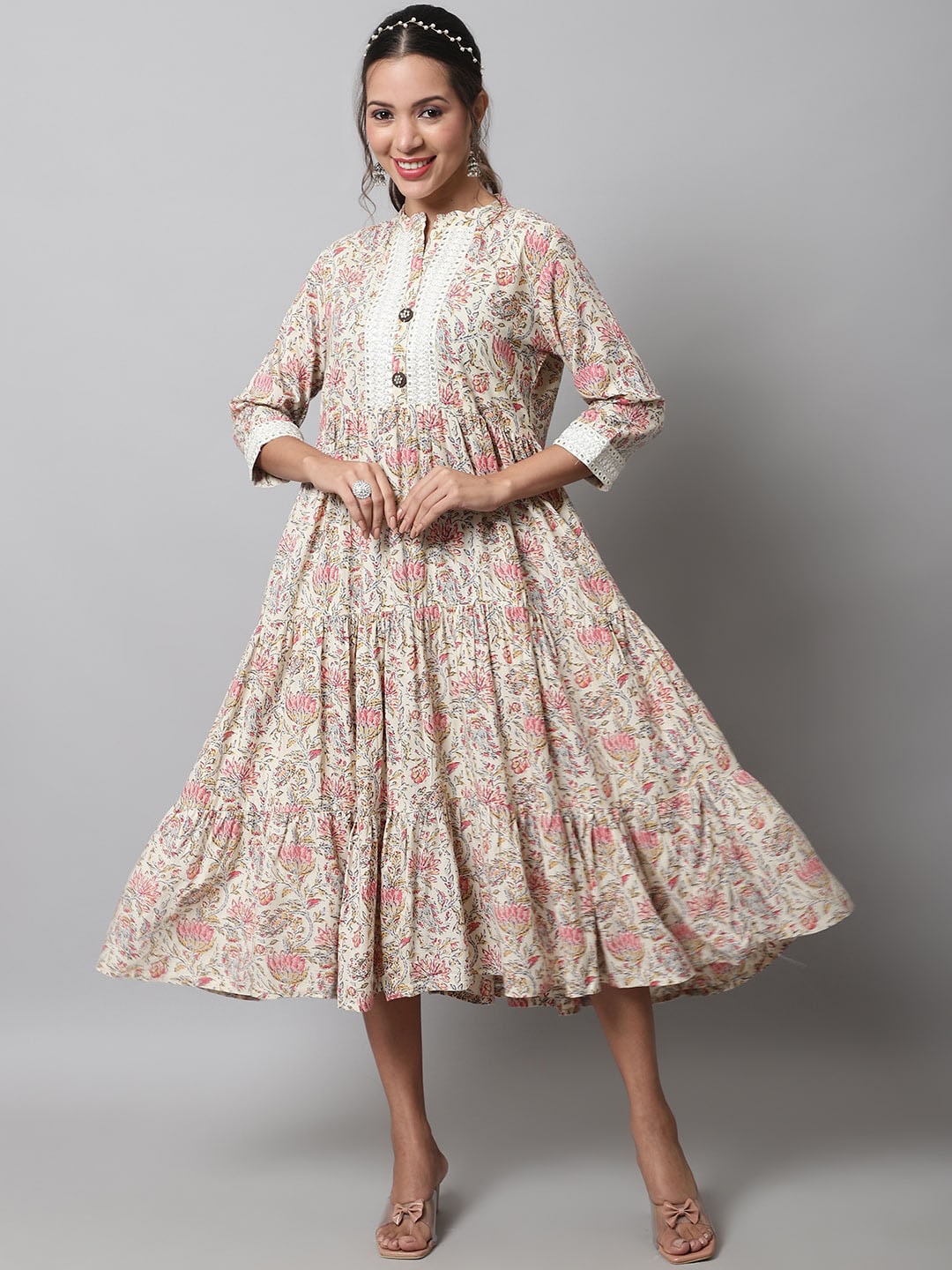 

KALINI Women Floral Printed Notch Collar Anarkali Kurta, Off white