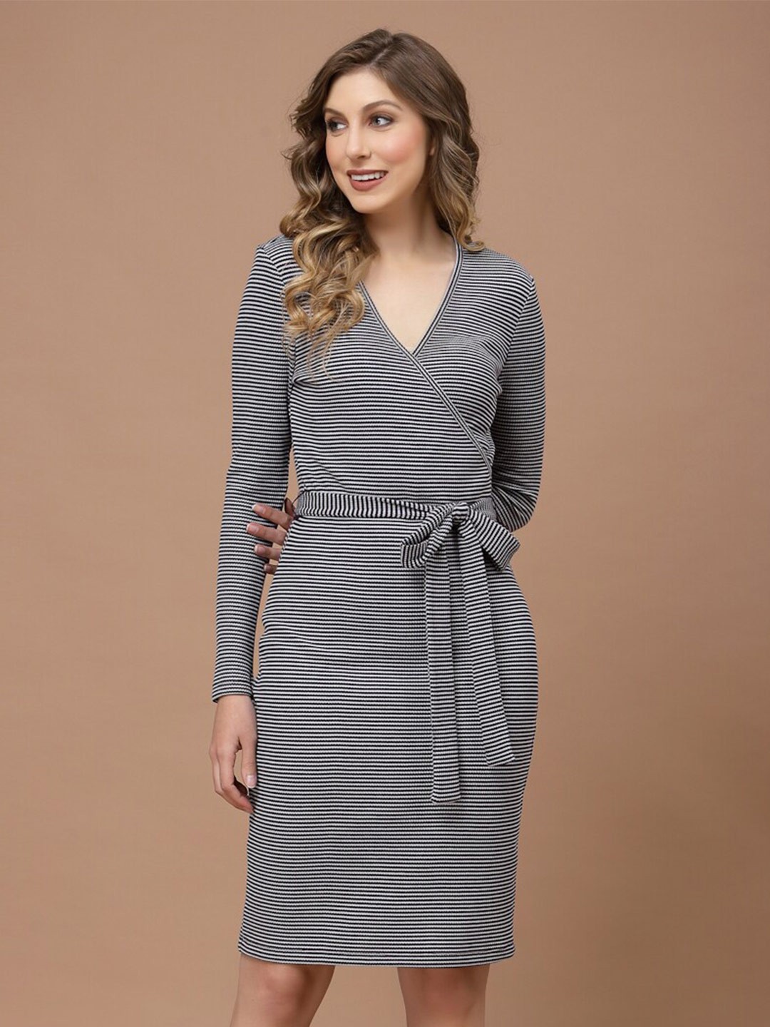 

KASSUALLY Overlap Asymmetry Dress, Navy blue