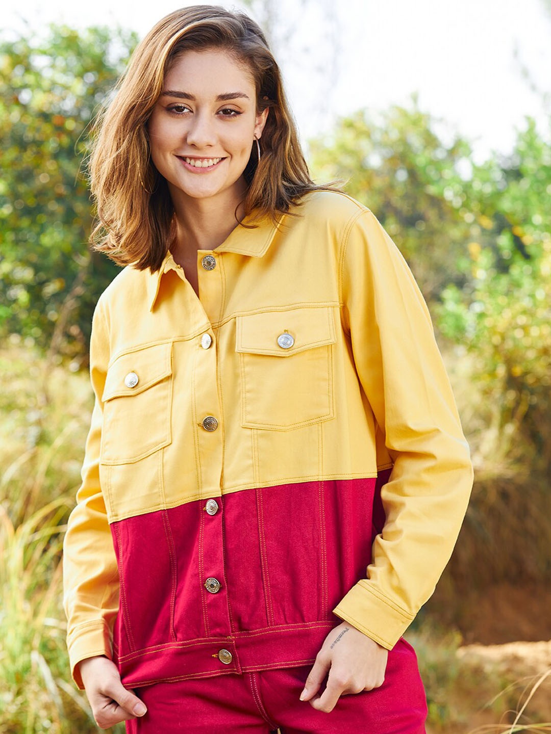 Athena Women Colourblocked Crop Cotton Denim Jacket, Yellow