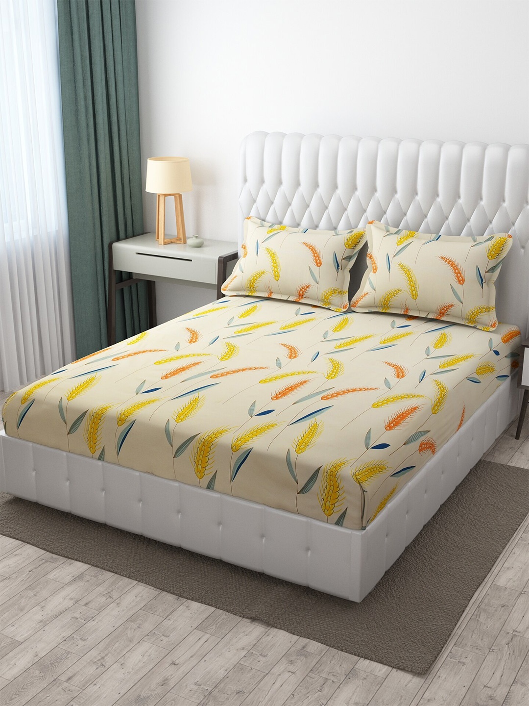 

Molly & Michel Yellow & Blue Floral Printed 210 TC Queen Bedsheet with 2 Pillow Covers