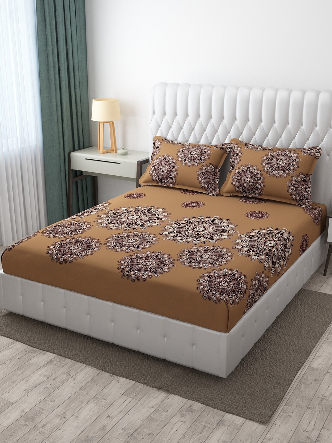 

Molly & Michel Brown & Maroon Ethnic Motifs 210 TC Queen Bedsheet with 2 Pillow Covers