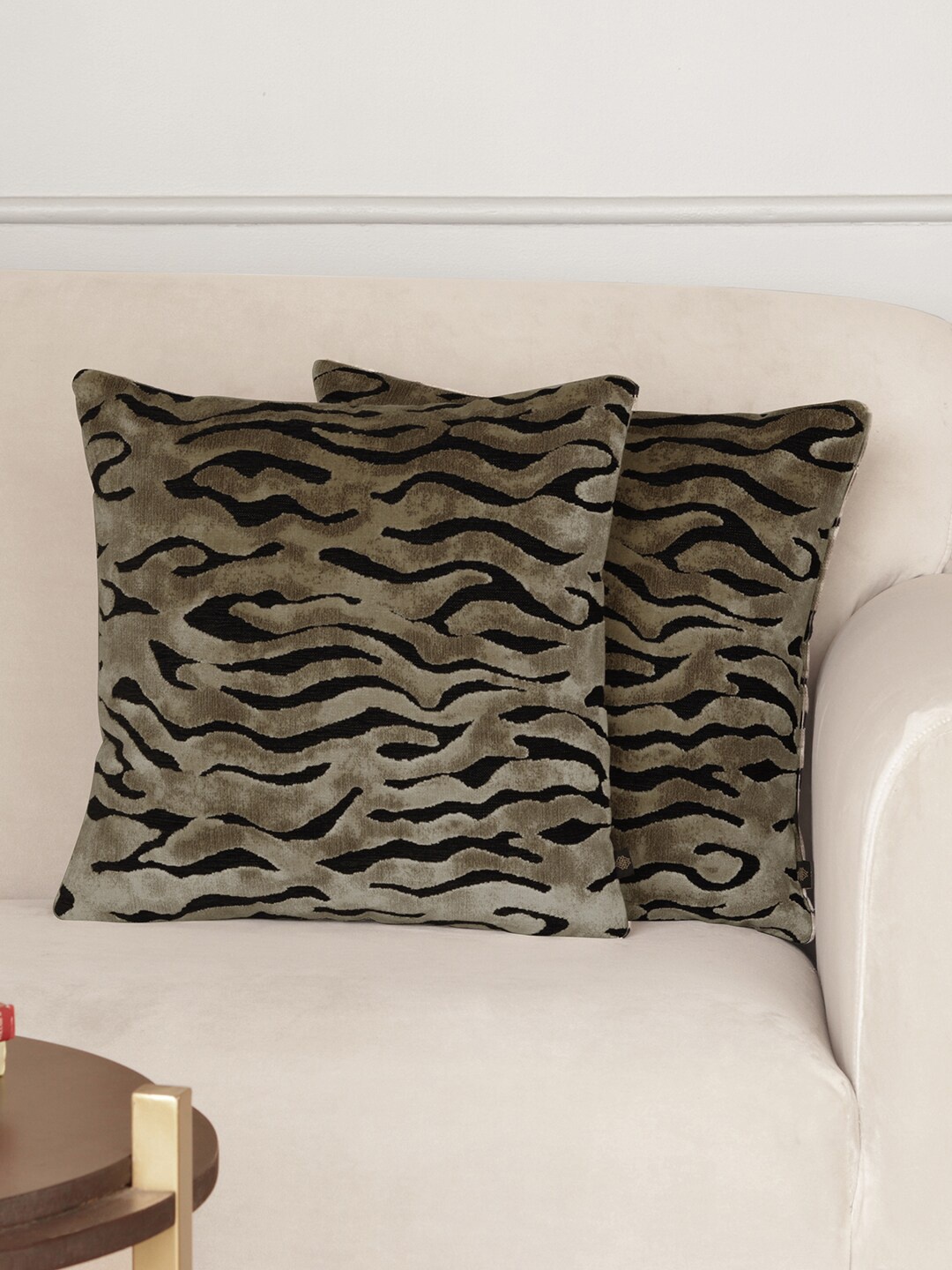 

GM Black & Brown Set of 2 Abstract Velvet Square Cushion Covers