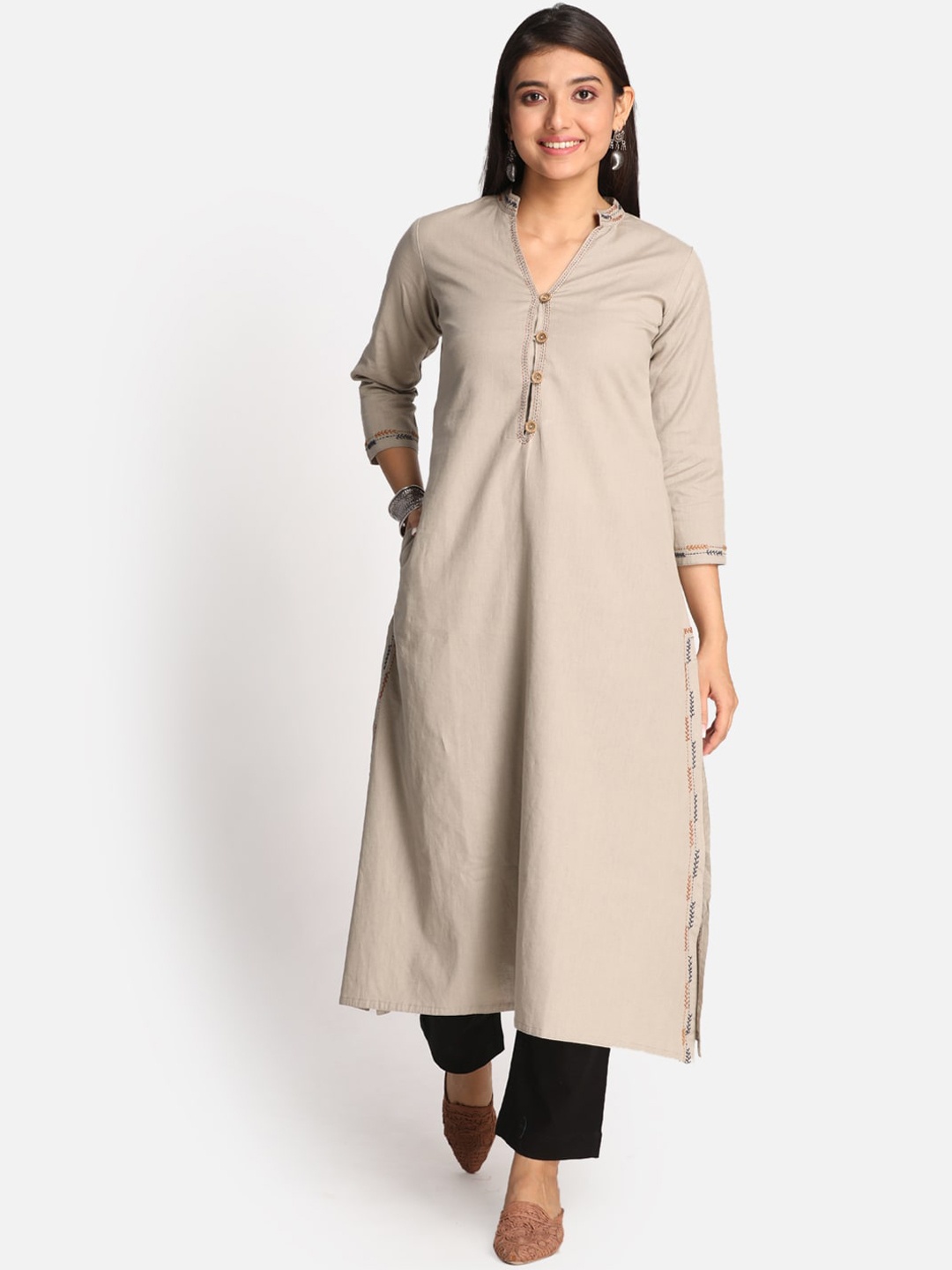 

Earthwear Women Thread Work Pure Cotton Kurta, Grey