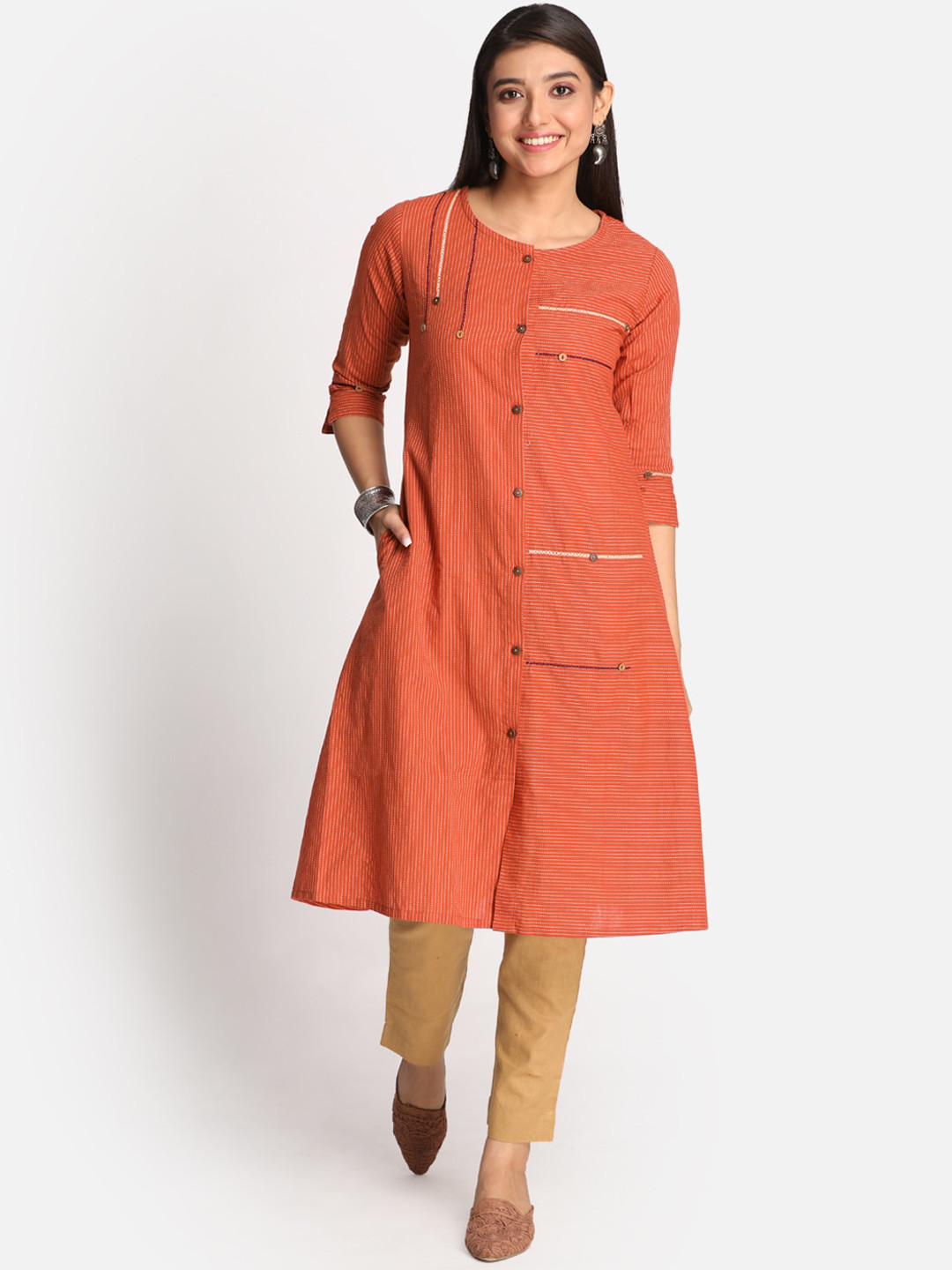 

Earthwear Women Thread Work Pure Cotton Kurta, Rust
