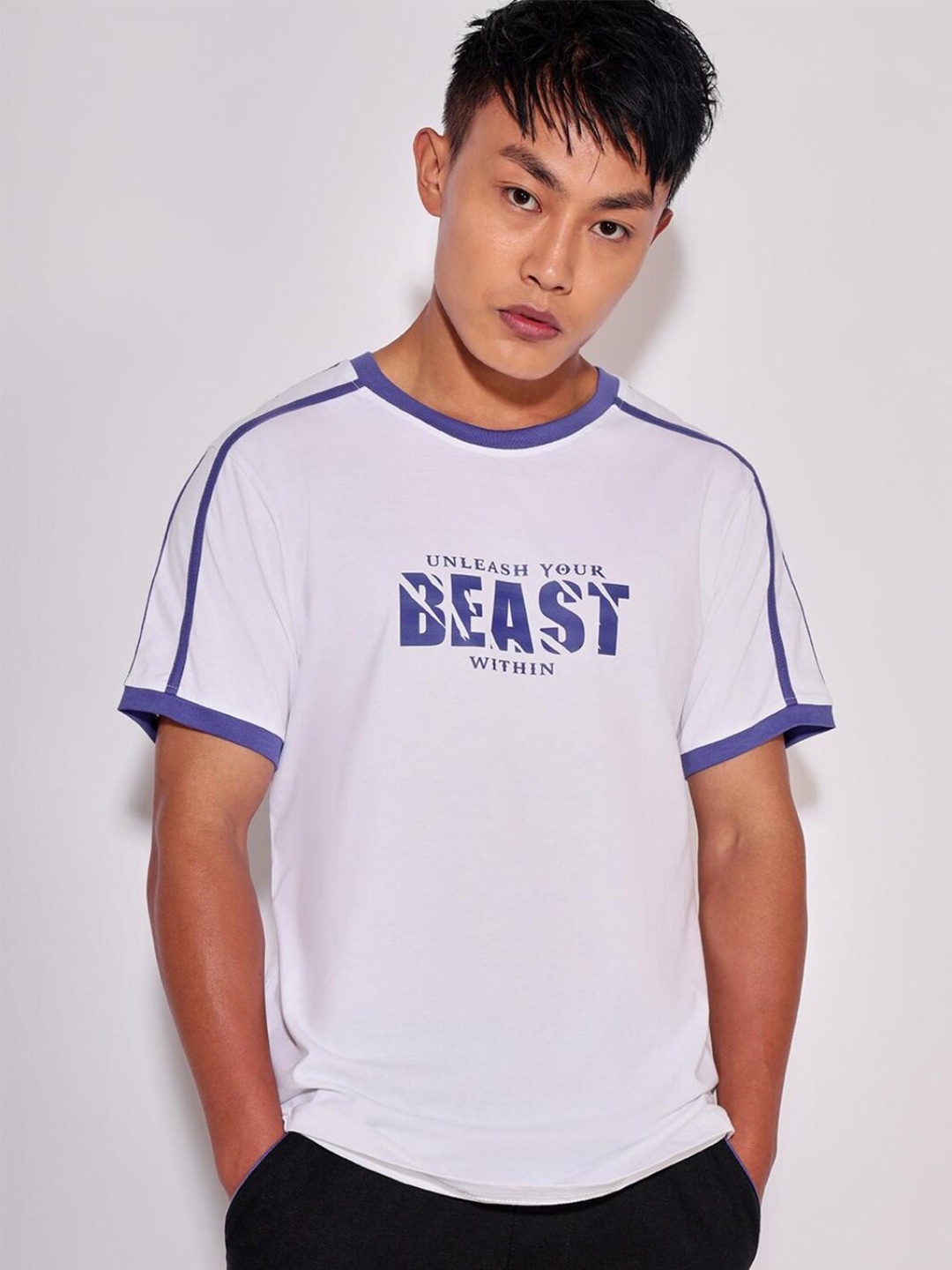 

Bewakoof Men Printed Round Neck T-shirt, White