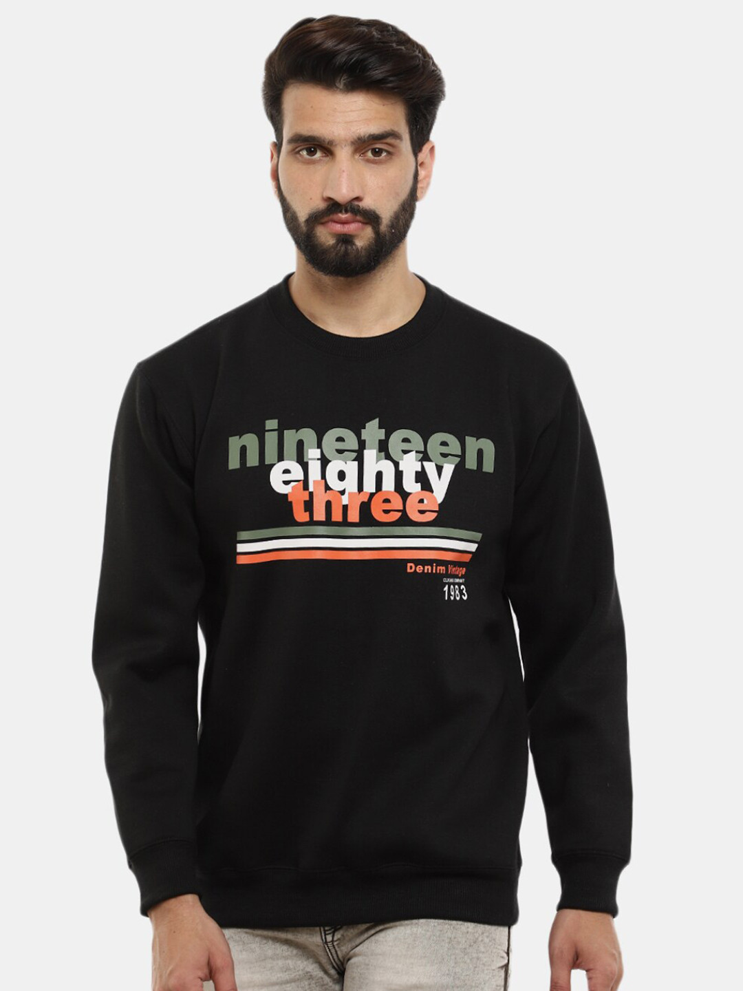 

V-Mart Men Typography Printed Fleece Sweatshirt, Black