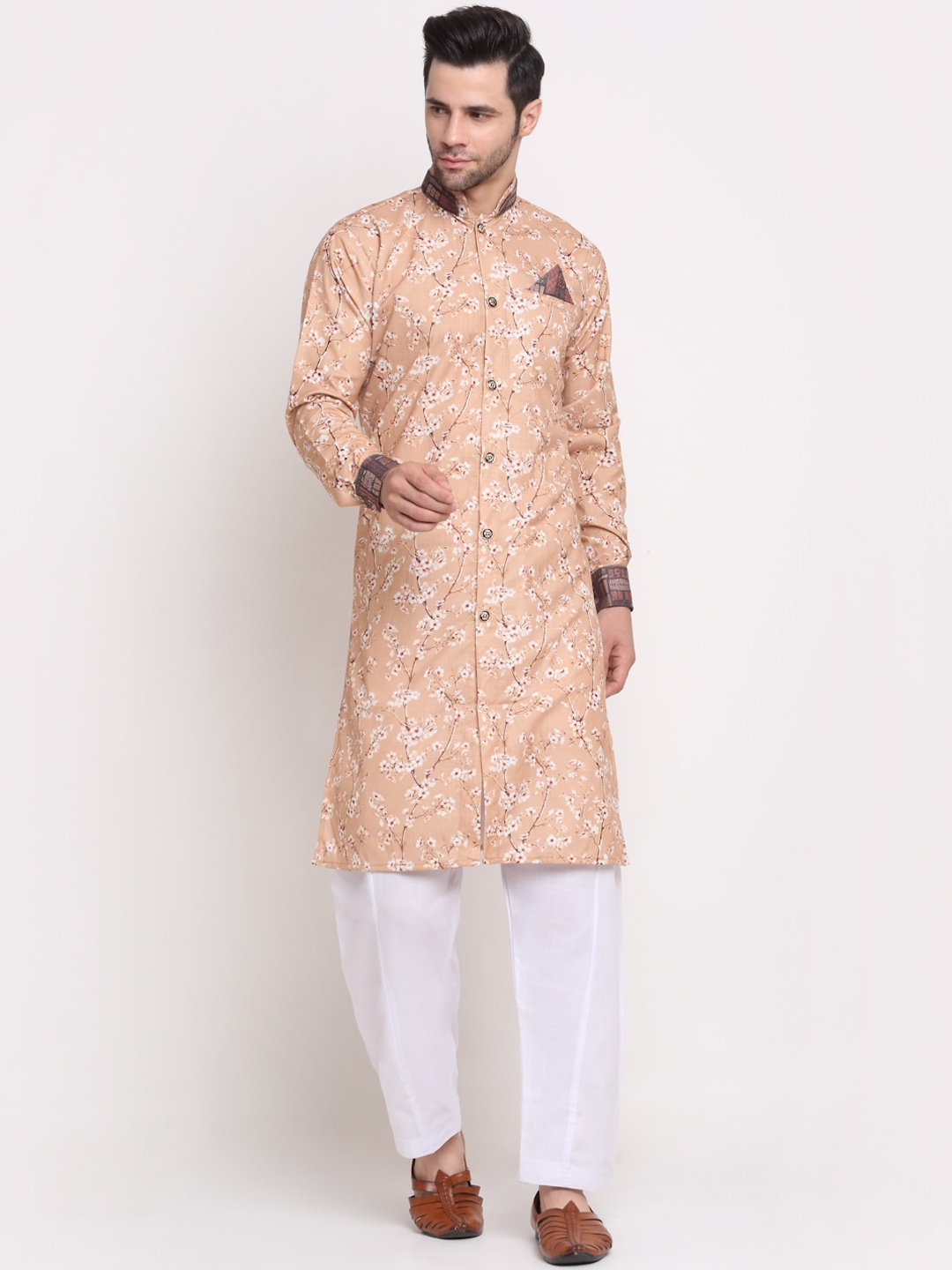 

Benstoke Men Floral Printed Cotton Kurta with Pyjamas, Beige