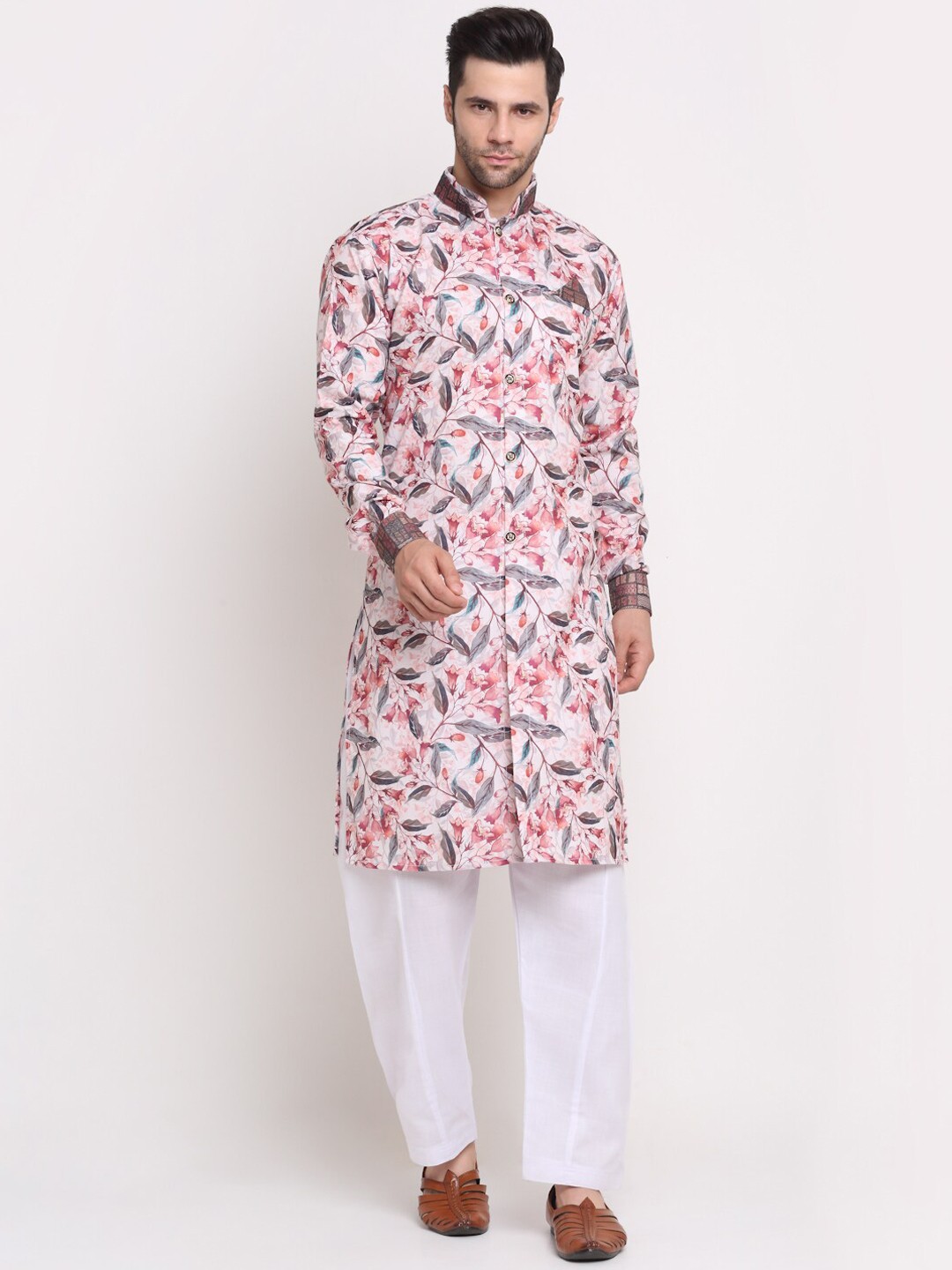 

Benstoke Men Floral Printed Mandarin Collar Kurta With Pyjamas, White