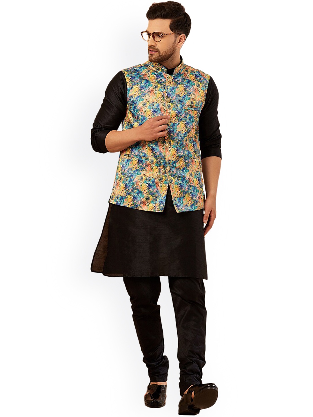 

Armaan Ethnic Men Solid Mandarin Collar Kurta with Churidar & Nehru Jacket, Black