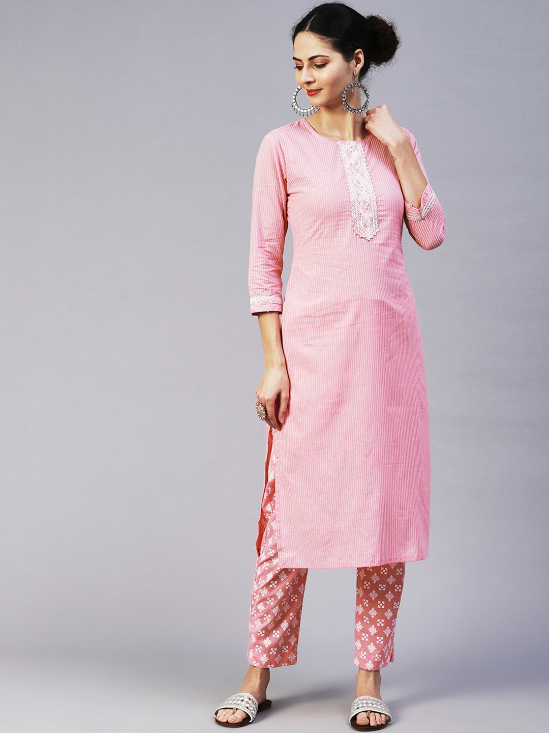 

FASHOR Women Striped Gotta Patti Pure Cotton Kurta With Trousers, Pink