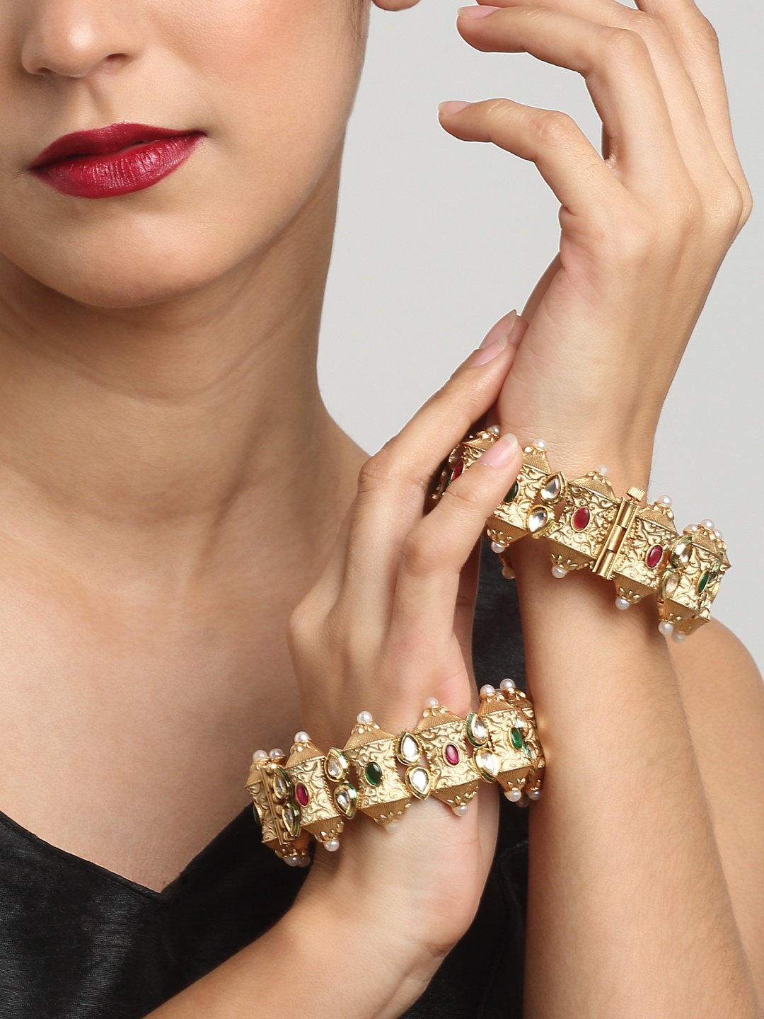 

YouBella Set of 2 Gold-Plated Stones-Studded Bangle