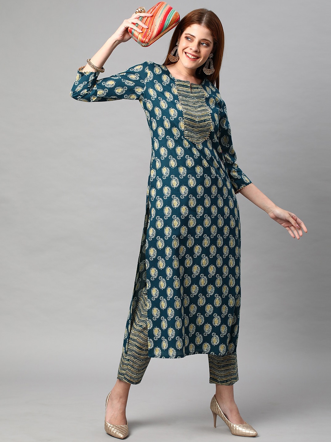 

KALINI Ethnic Motifs Printed Gotta Patti Kurta with Trousers, Green