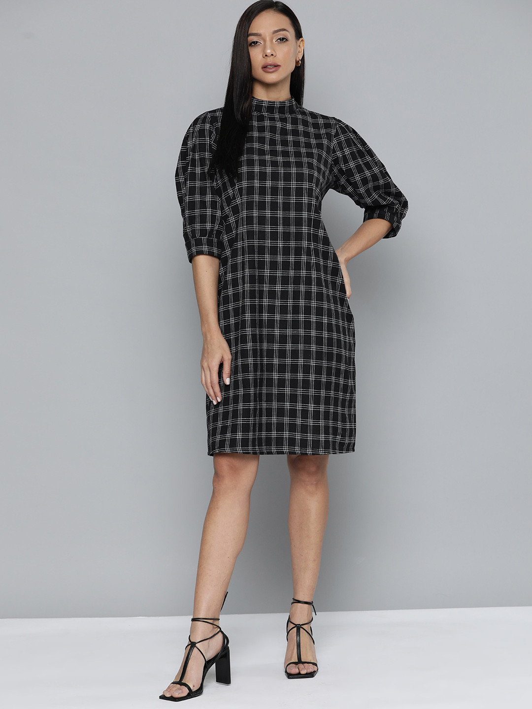 

Chemistry Checked Puff Sleeves Sheath Dress, Black