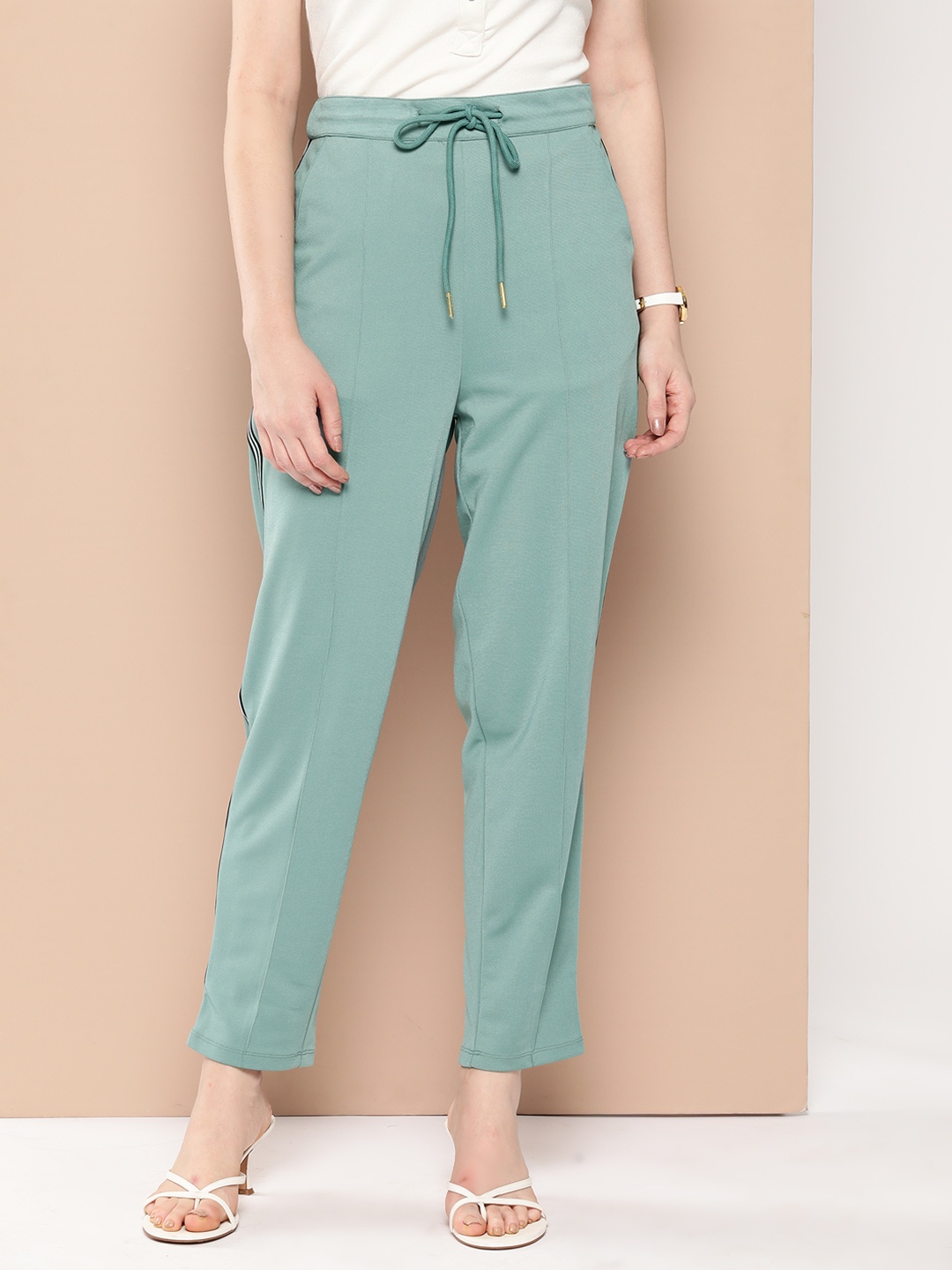 

Chemistry Women Side Striped Trousers, Green