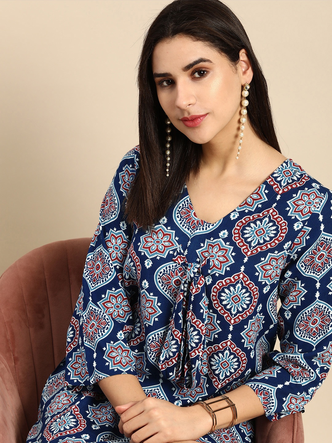 

Anouk Women Ethnic Motifs Printed Indigo Kurta With Tie Up Details, Navy blue